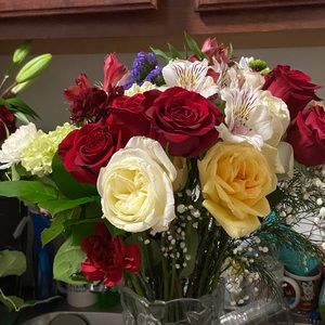 Like this picture to be notified of my Next live show!! NEW LISTINGS!  & LOWER